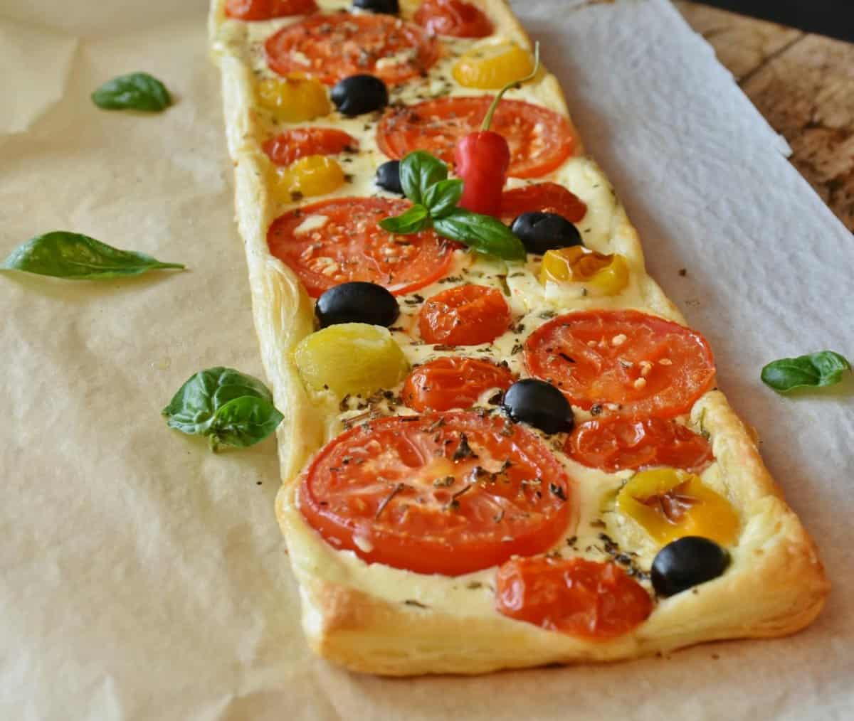 5. Cauliflower Crust Veggie Pizza