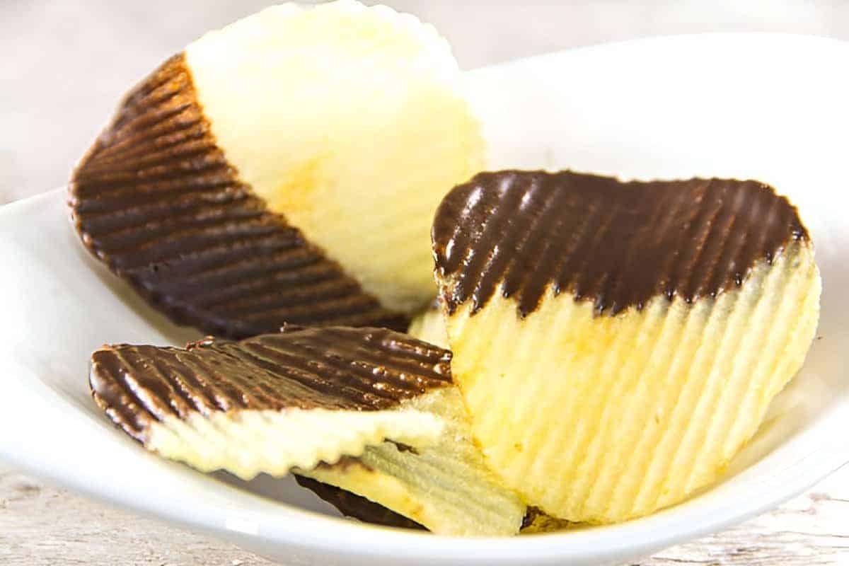 10. Chocolate-Dipped Potato Chips