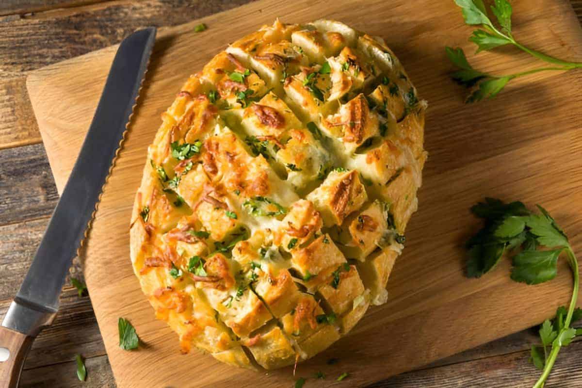 9. Cheesy Pull-Apart Bread