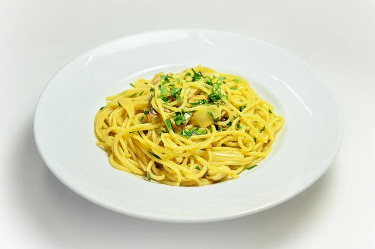 8. Spaghetti Aglio e Olio