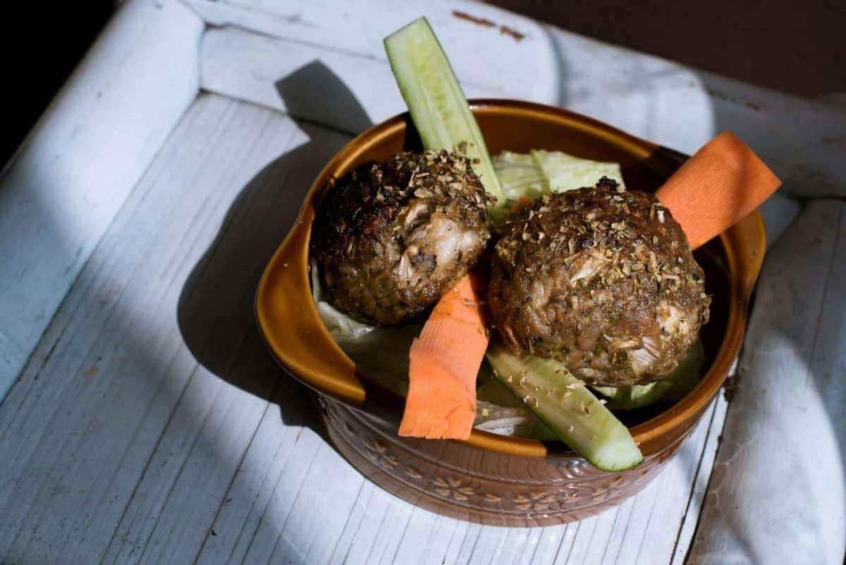 4. Encouraging Healthy Eating Habits