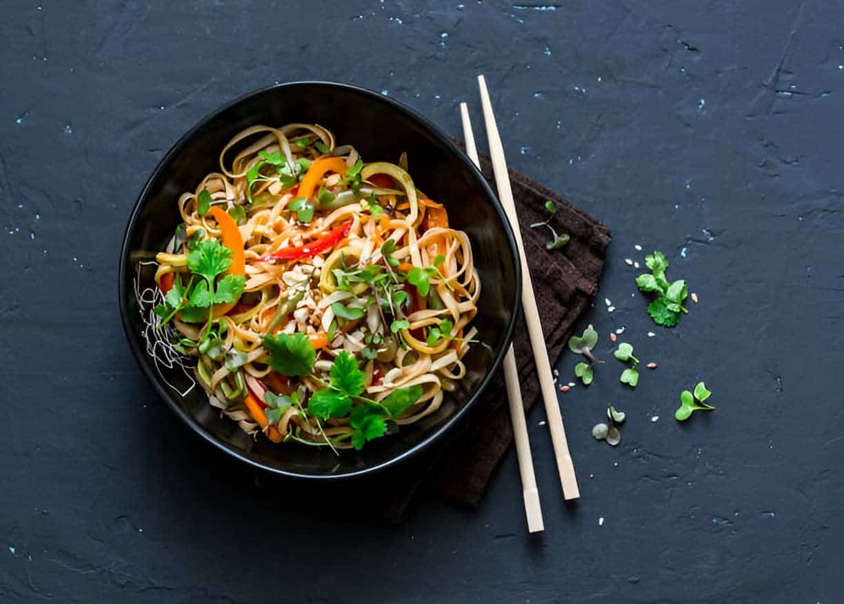 9. Spicy Peanut Noodle Bowl