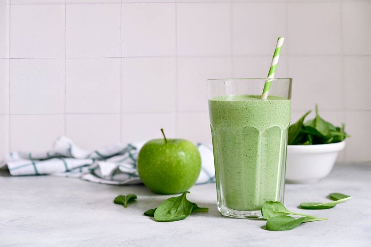 5. Spinach Avocado Green Smoothie