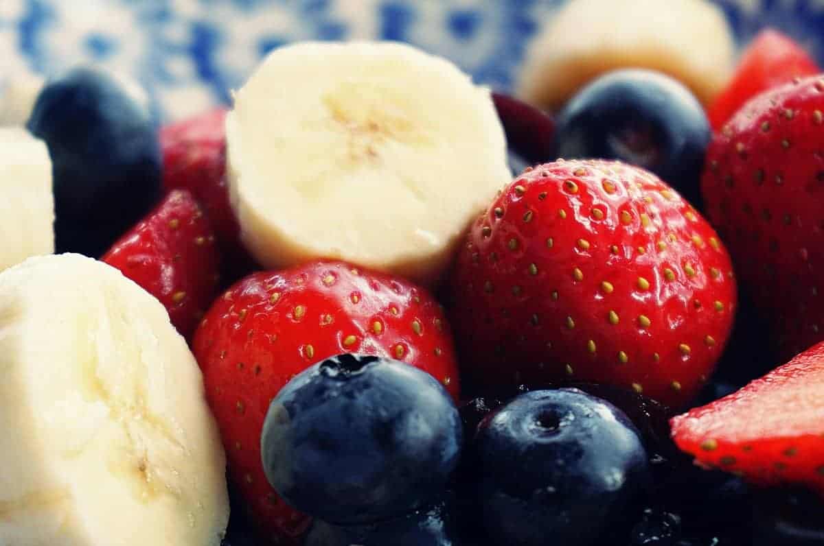 4. Fresh Fruit (Apples, Grapes, Berries)