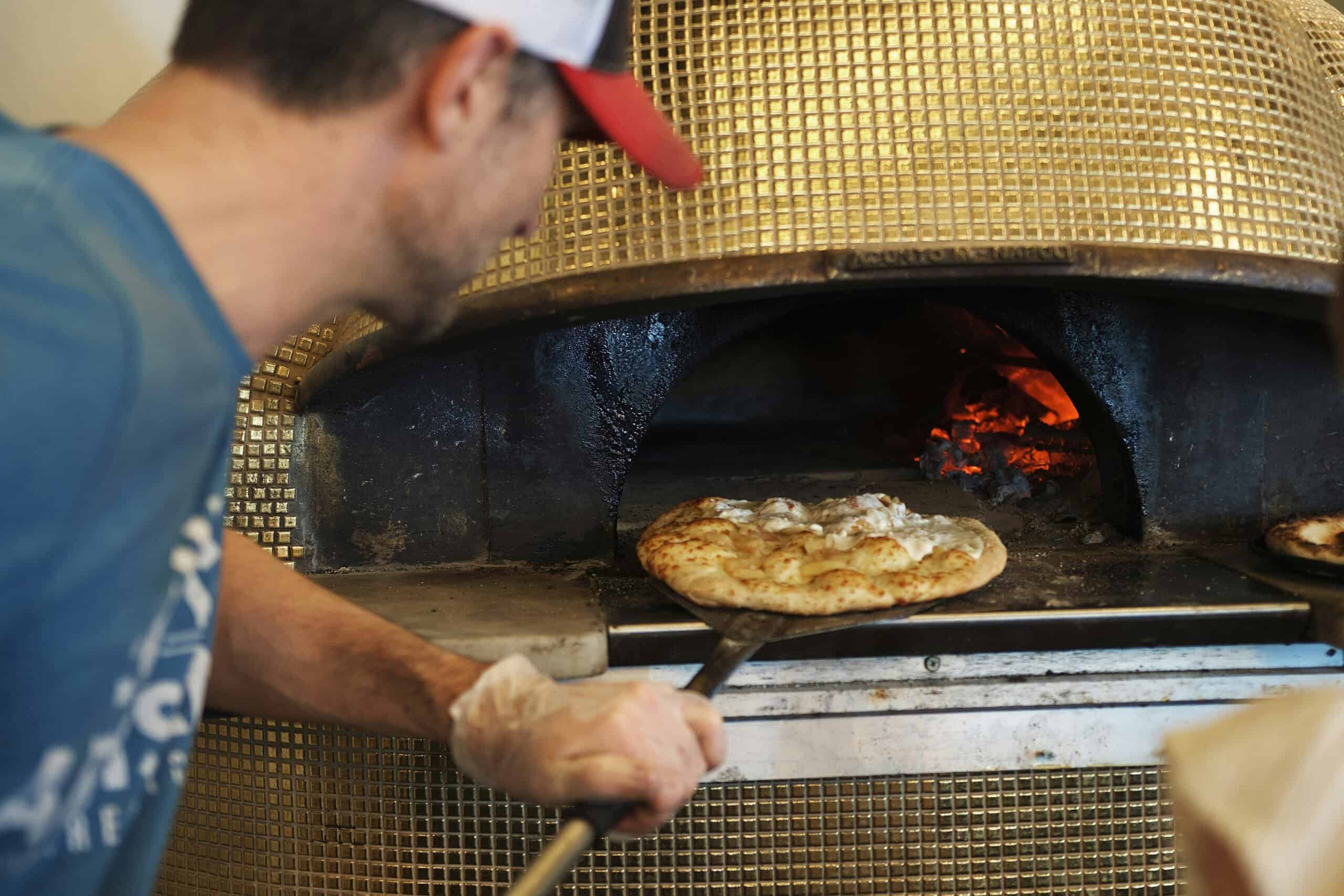2. Pizza - Italy
